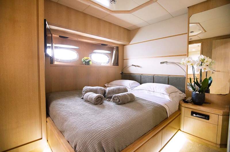Yacht Rental